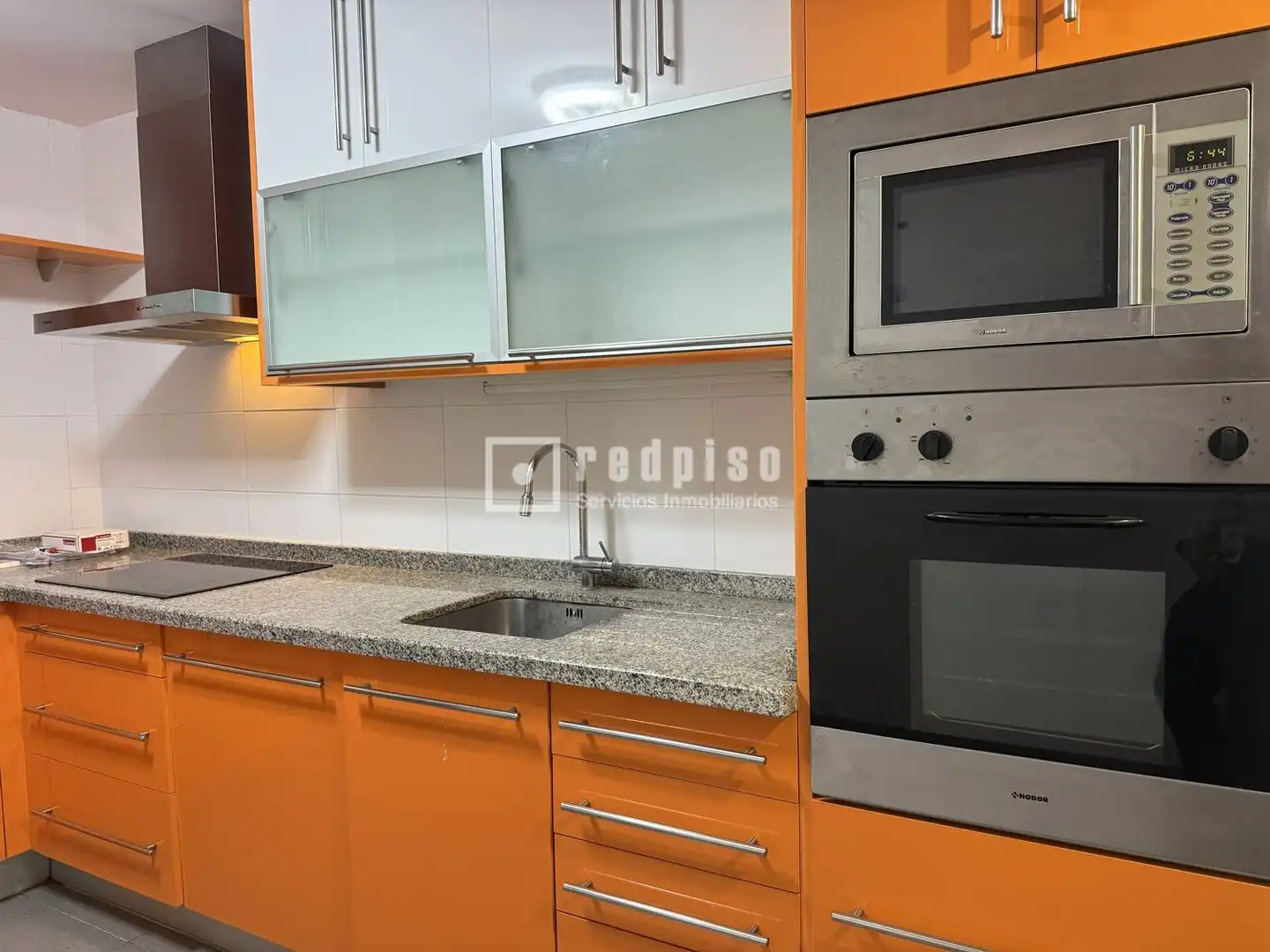 Cocina de Piso de alquiler en Madrid con Aire acondicionado, Calefacción y Jardín privado