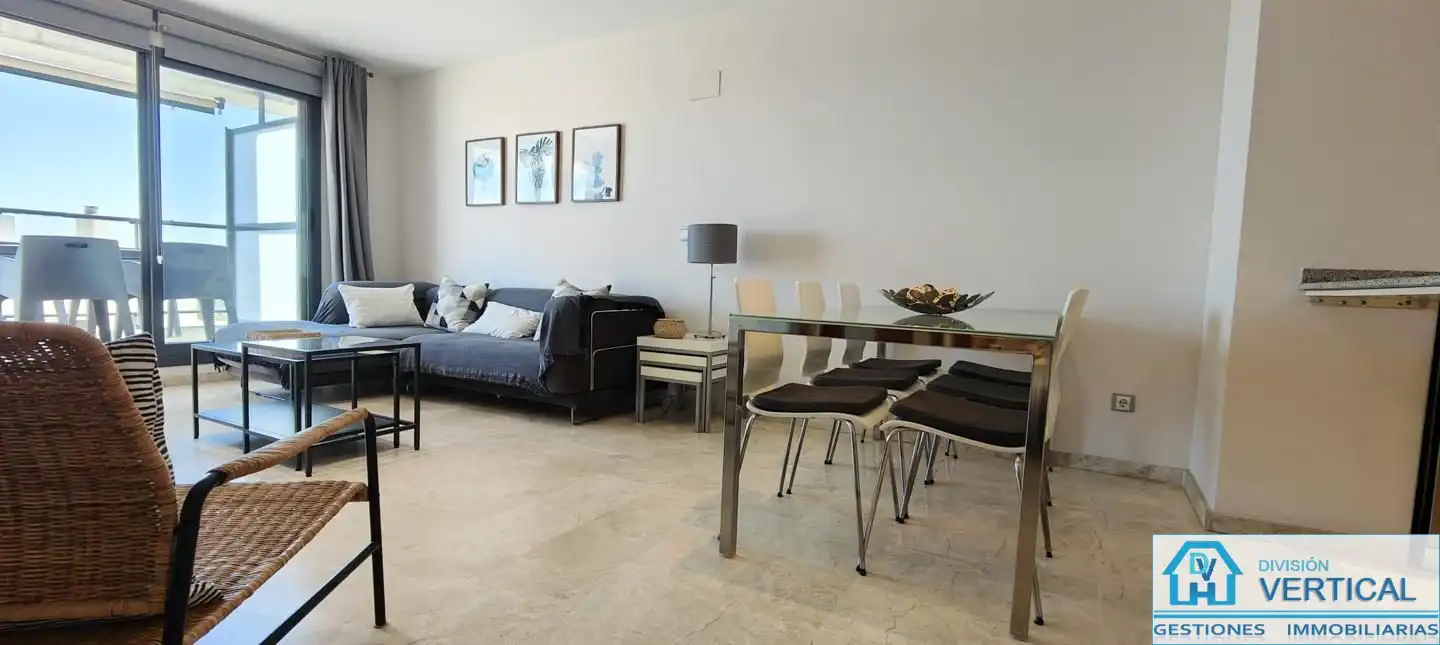 Sala d'estar de Pis de lloguer en Paterna amb Aire condicionat, Calefacció i Terrassa