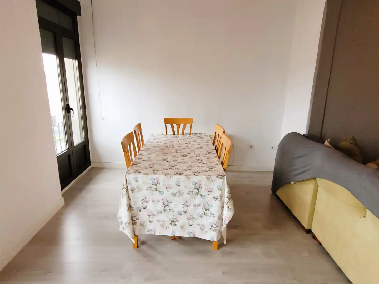 Dining room of Flat for sale in Medina del Campo  with Heating, Parquet flooring and Furnished