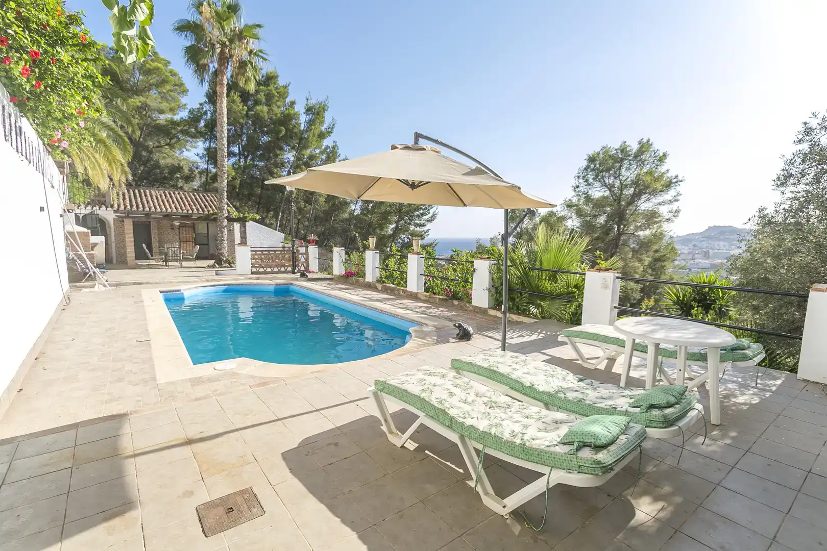 Piscina de Casa o chalet en venta en Almuñécar con Aire acondicionado y Piscina