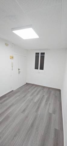 Oficina en Alquiler en Carrer de Pelai en El Raval