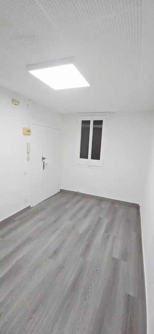Habitación de Oficina de alquiler en  Barcelona Capital