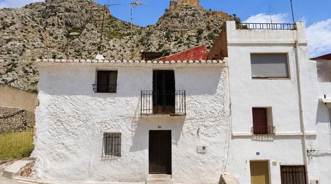 Ref 08691 Salico vende Casa de 185 m2 para reforma integral con terraza y vistas al Castillo de Borriol