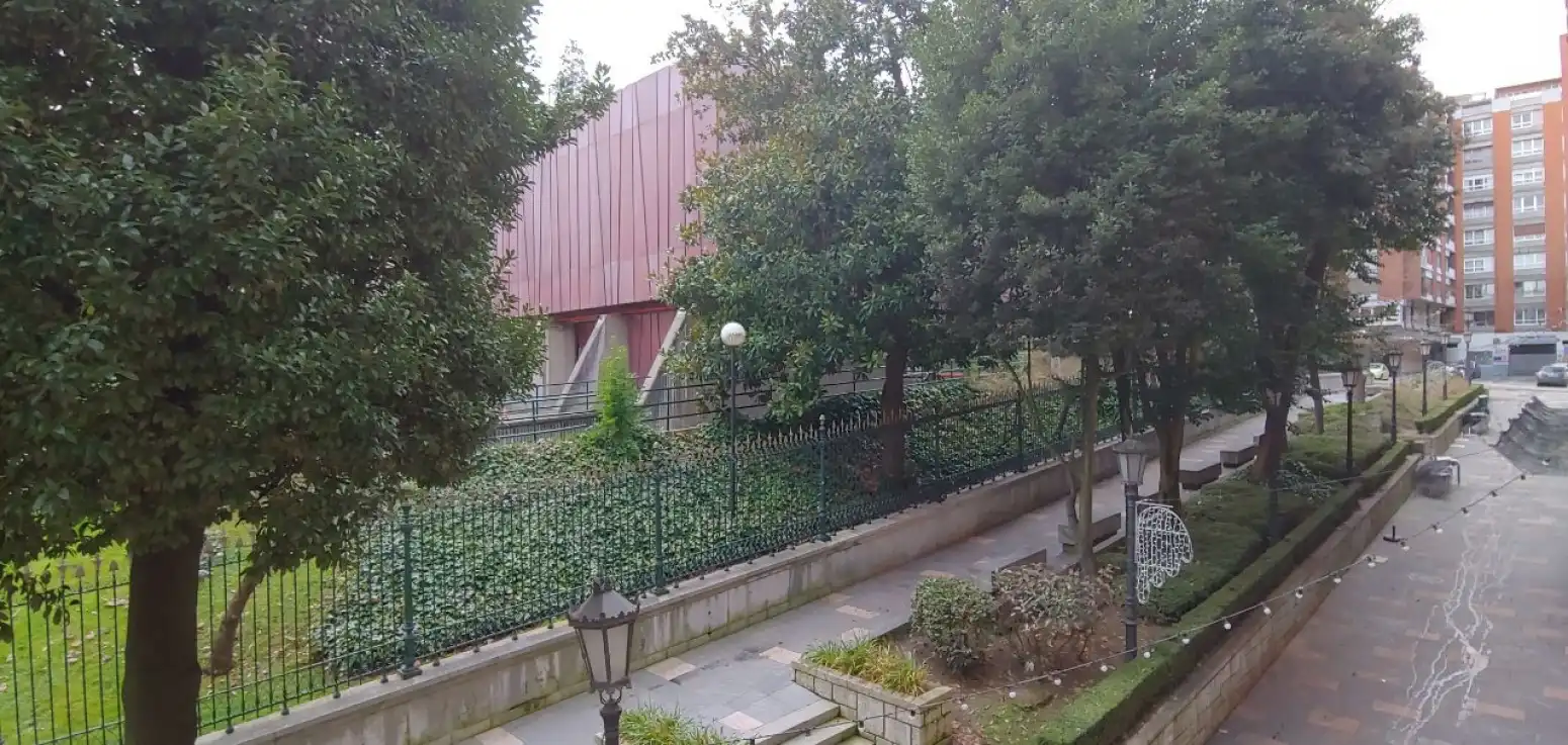 Vista exterior de Oficina de lloguer en Centro - Casco Histórico