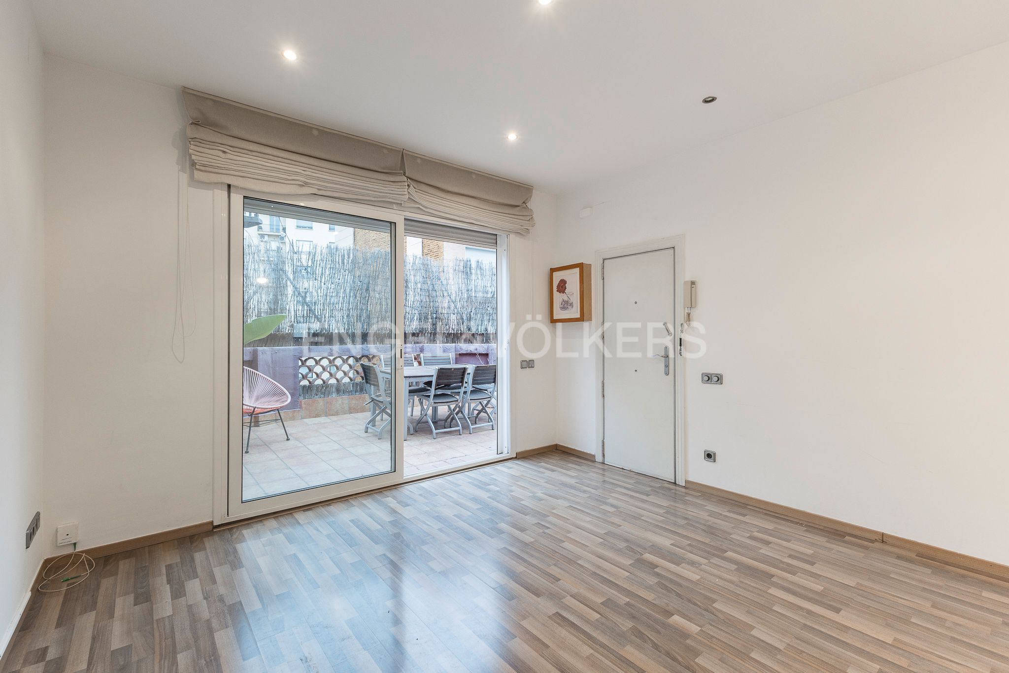 Exterior view of Attic for sale in  Barcelona Capital  with Air Conditioner, Heating and Terrace