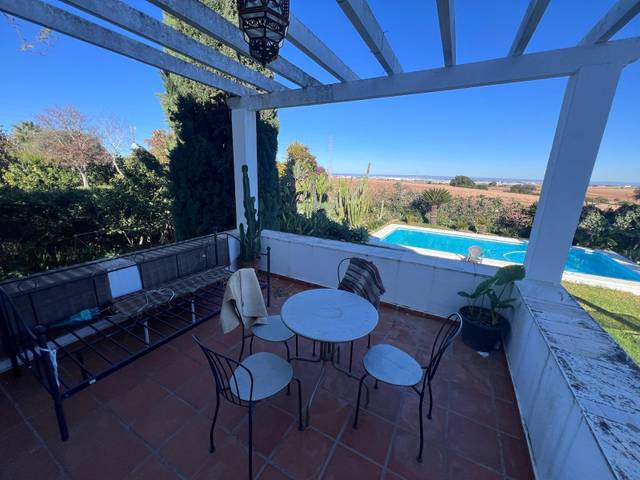 Casa-chalet en Venta en Calle Colina en Torrequinto