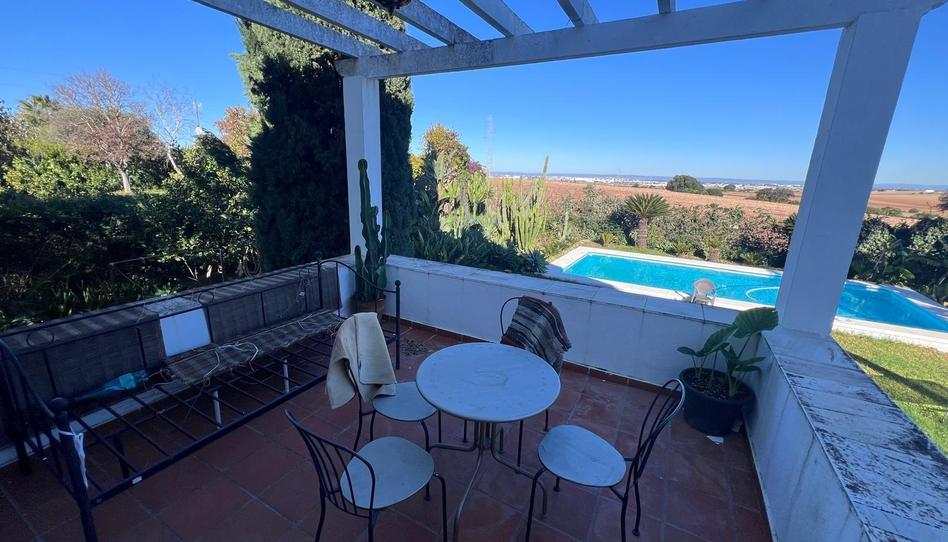 Foto 1 de Casa o xalet en venda a Calle Colina, Torrequinto, Sevilla