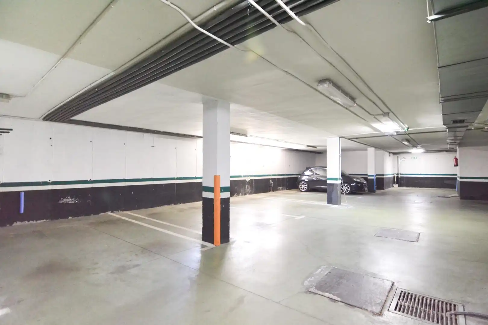 Parking of Duplexes for sale in Villanueva del Pardillo  with Air Conditioner, Heating and Parquet flooring