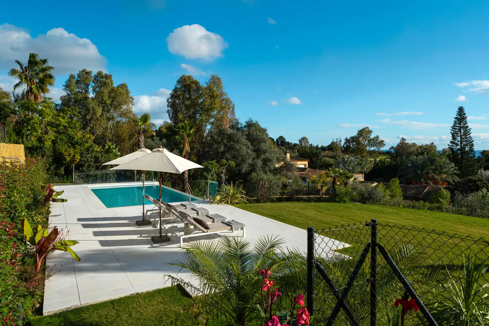 Casa amb piscina en venda a Milla de Oro, imagen 8