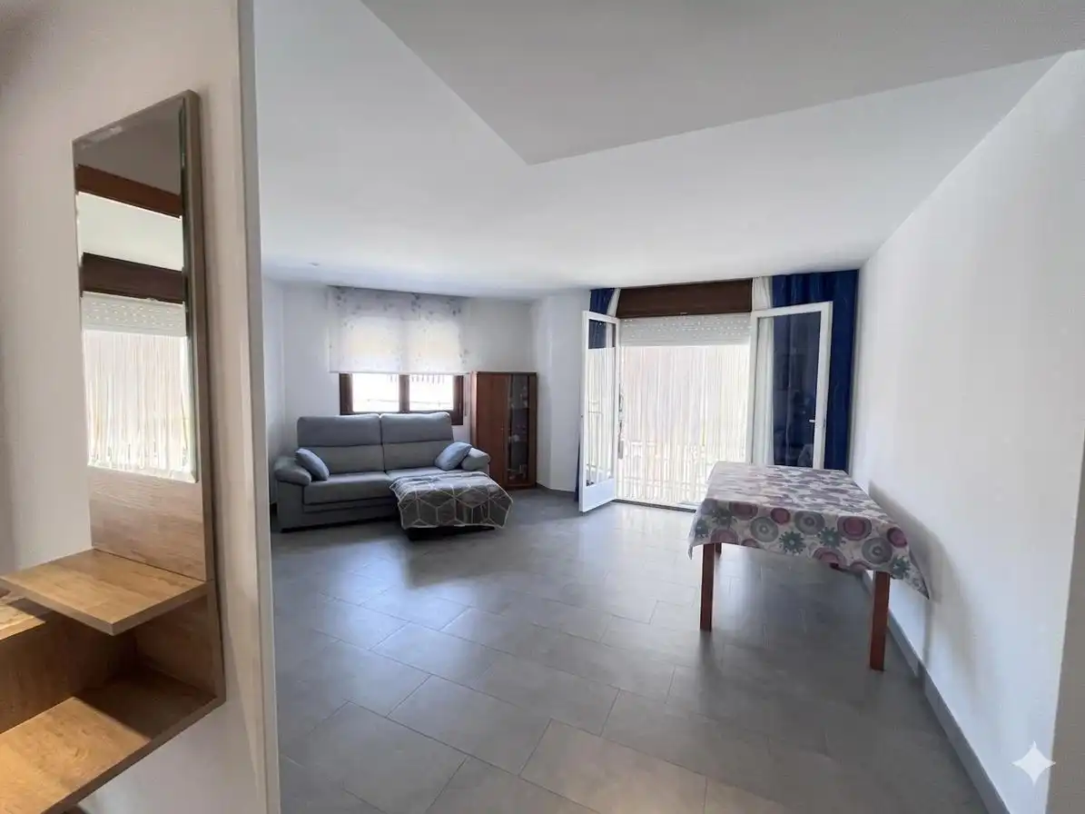 Piso con terraza en venta en Les Roquetes, imagen 4