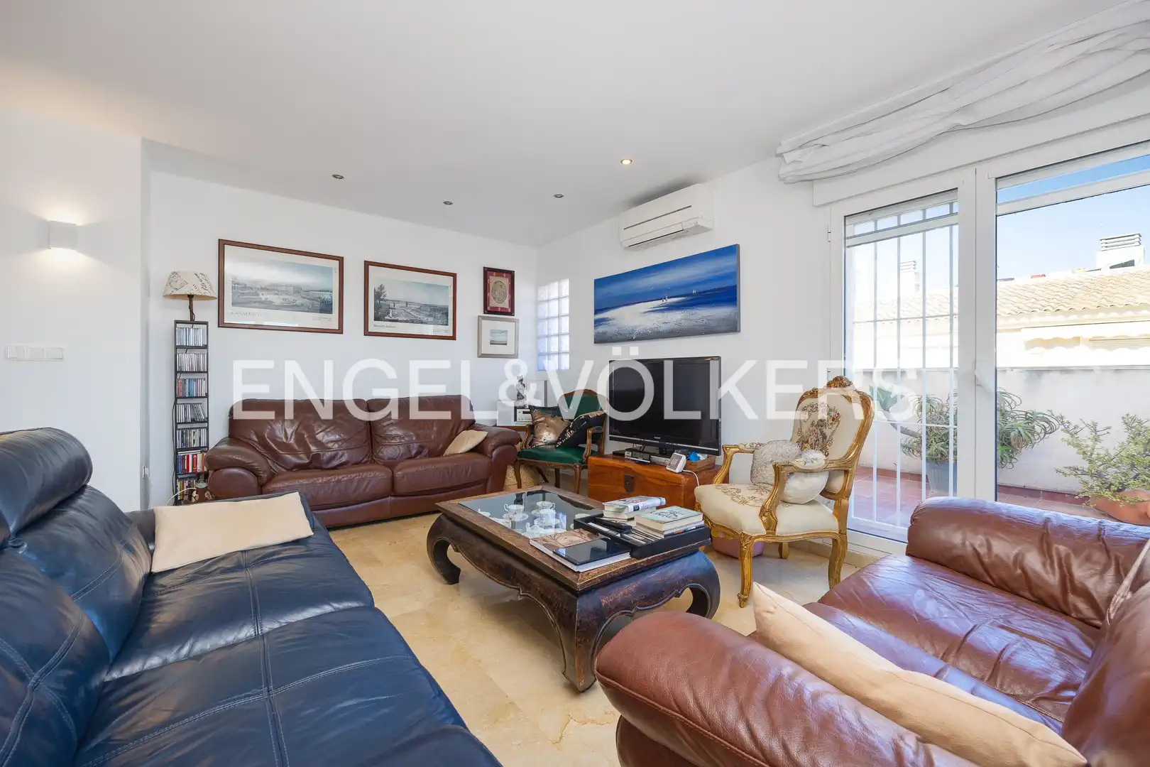 Sala de estar de Ático en venta en Torrevieja con Aire acondicionado, Calefacción y Terraza