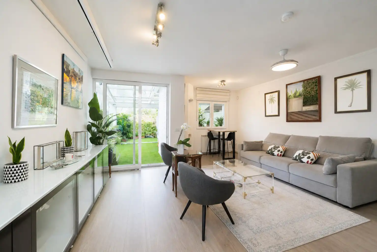 Sala de estar de Casa adosada en venta en Las Rozas de Madrid