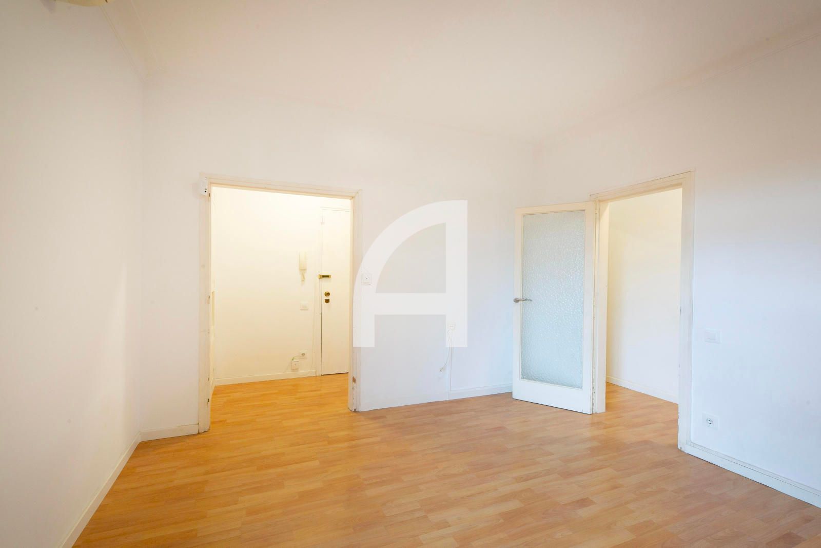 Bedroom of Flat for sale in  Barcelona Capital  with Air Conditioner, Heating and Parquet flooring