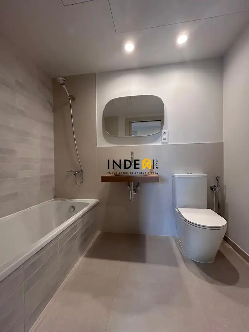 Baño de Ático de alquiler en Sant Pere de Ribes con Aire acondicionado, Calefacción y Terraza