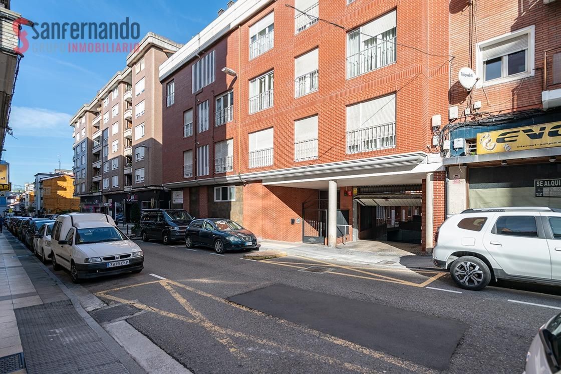 Exterior view of Duplex for sale in Torrelavega   with Heating and Balcony