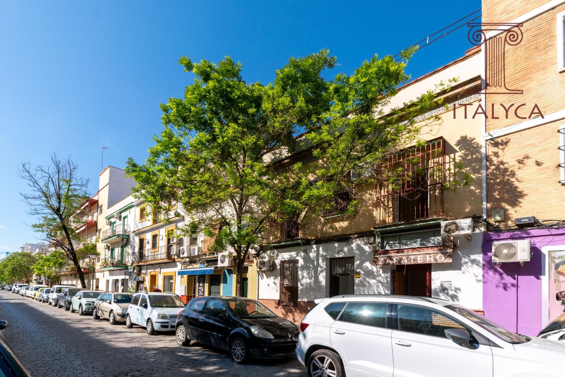 Vista exterior de Casa o chalet en venta en  Sevilla Capital con Aire acondicionado, Calefacción y Terraza
