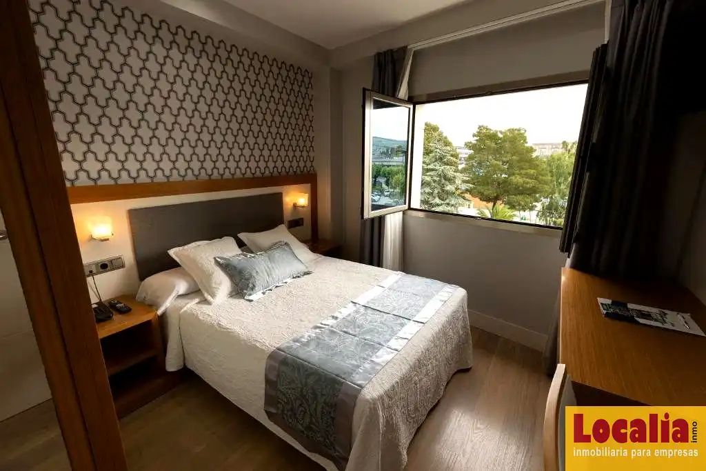 Habitación de Edificio en venta en Torrelavega 