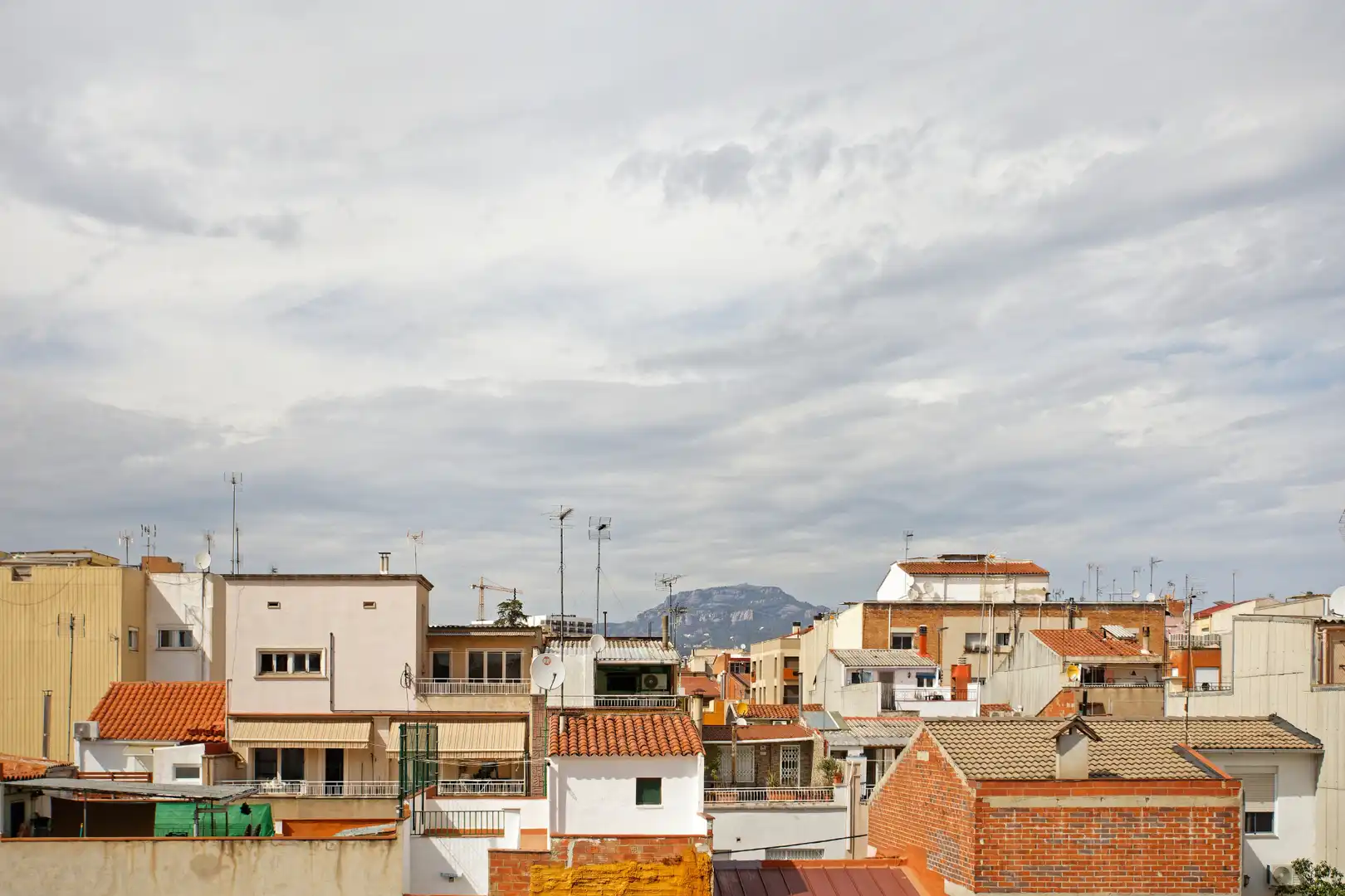 Exterior view of Flat for sale in Terrassa  with Air Conditioner and Balcony