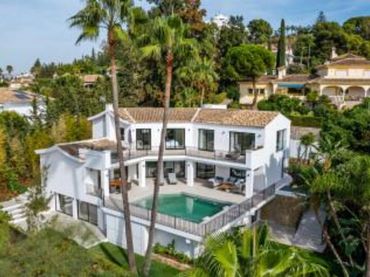 Casa amb piscina en venda a HORTENSIA 125