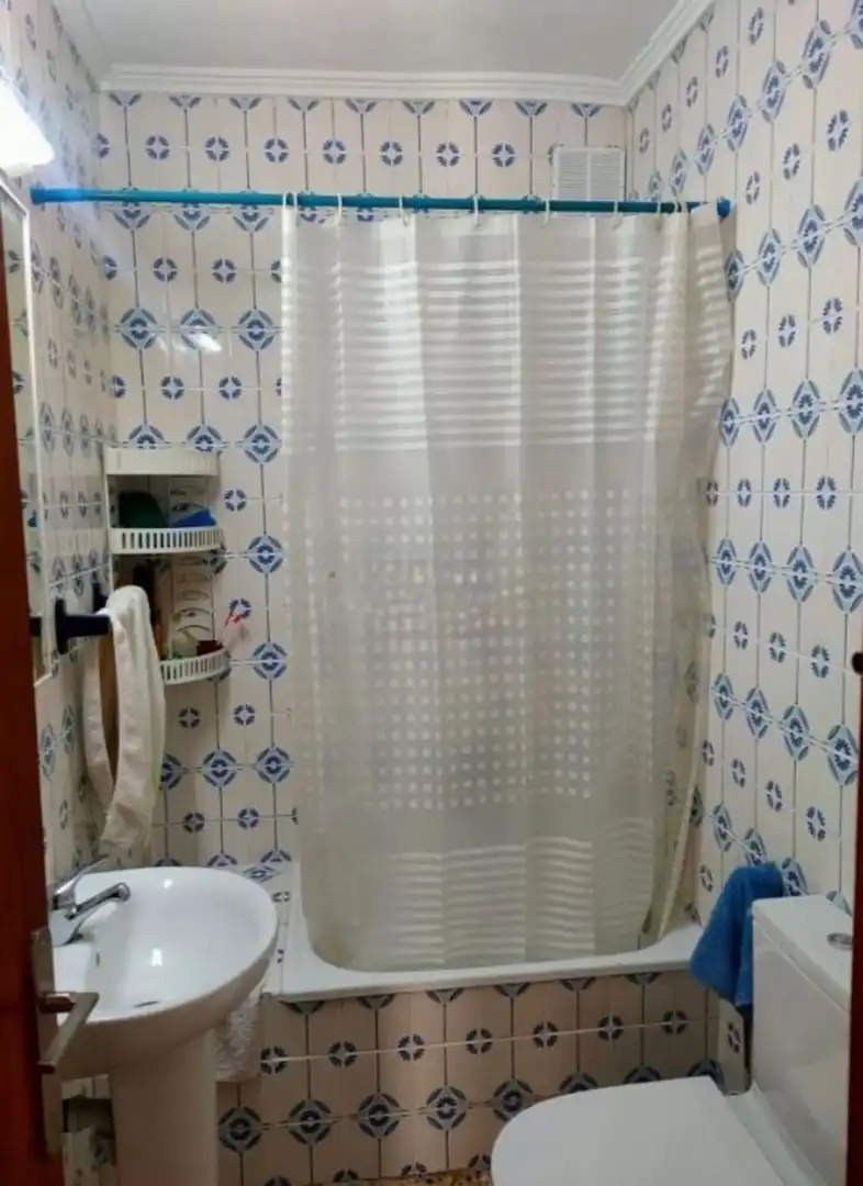 Baño de Piso en venta en Cerezo de Río Tirón con Terraza