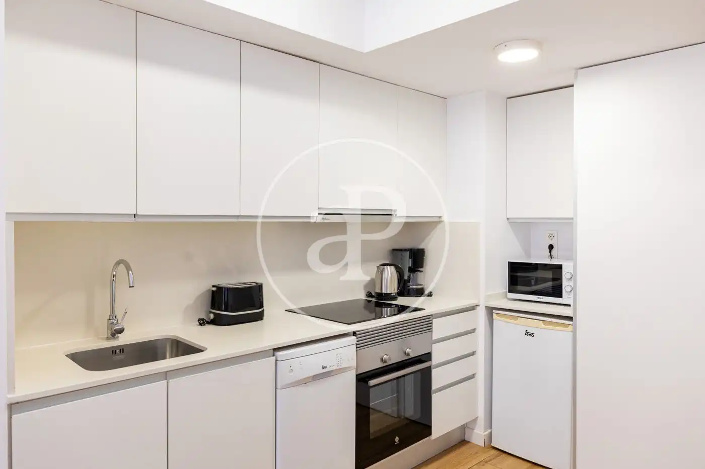 Cocina de Piso en venta en Barcelona con Aire acondicionado, Calefacción y Piscina comunitaria