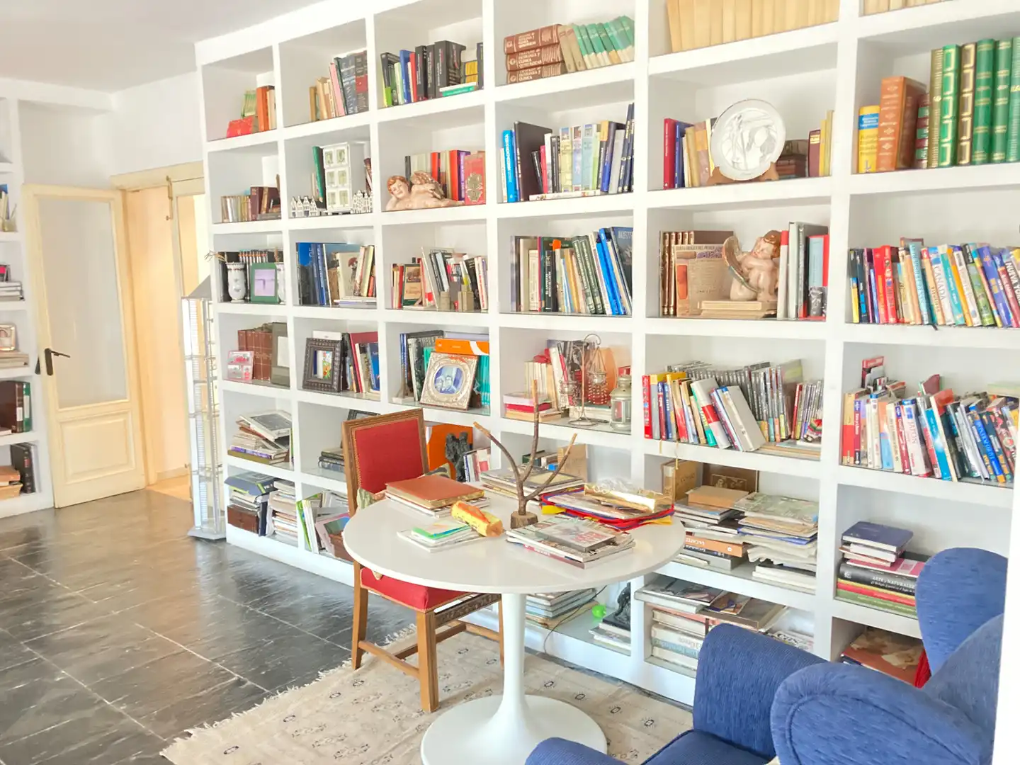 Sala de estar de Casa o chalet en venta en León Capital  con Calefacción, Jardín privado y Horno