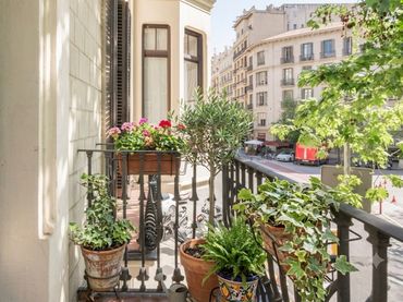Wohnung mit Balkon zum Verkauf in Carrer de Mallorca