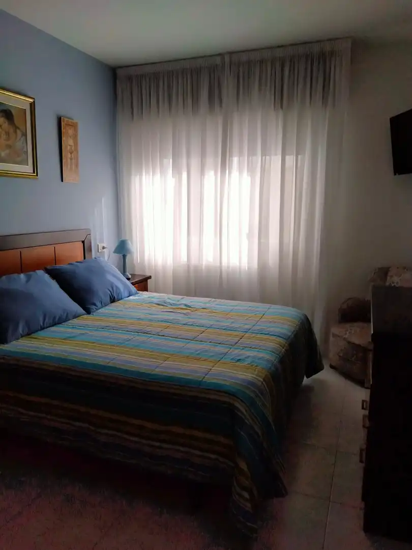Schlafzimmer von Wohnung zur Miete in Sanxenxo mit Terrasse, Möbliert und Ofen