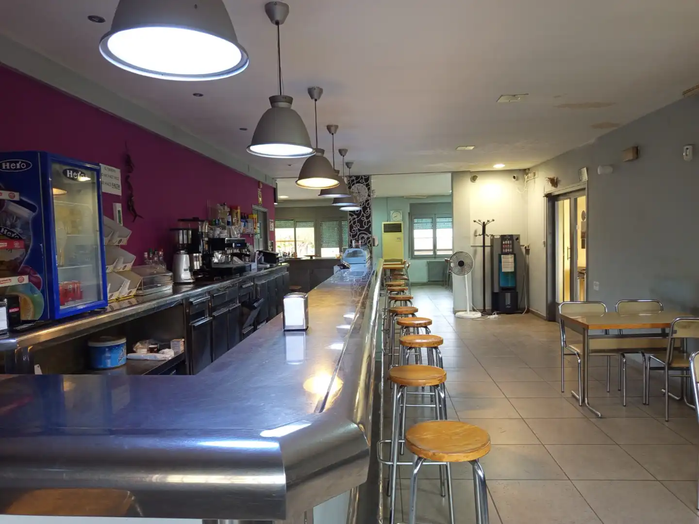Commercial properties for sale in Granyanella  with Air Conditioner, Heating and Terrace