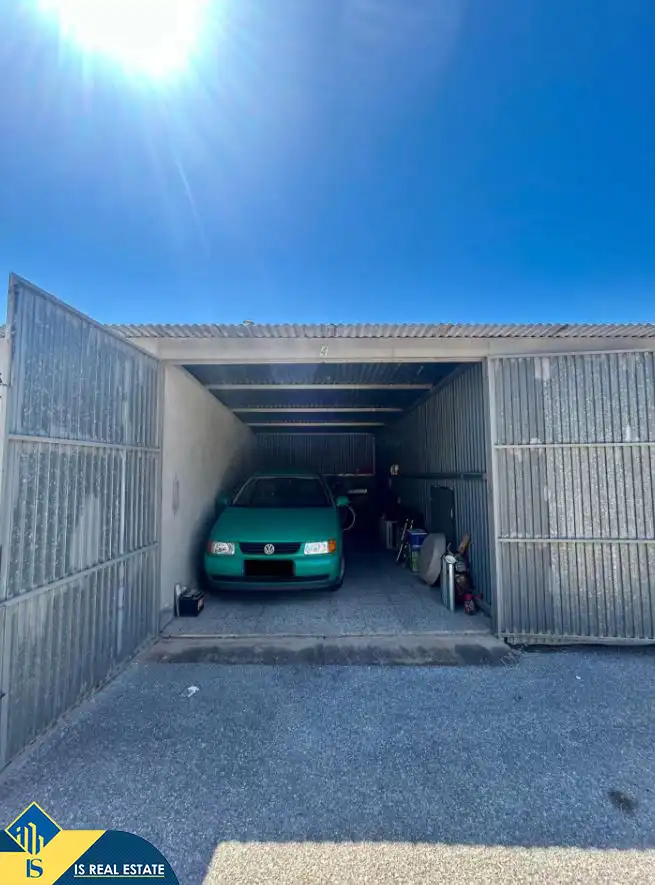 Parking de Casa adosada en venta en Torrevieja con Calefacción, Jardín privado y Terraza