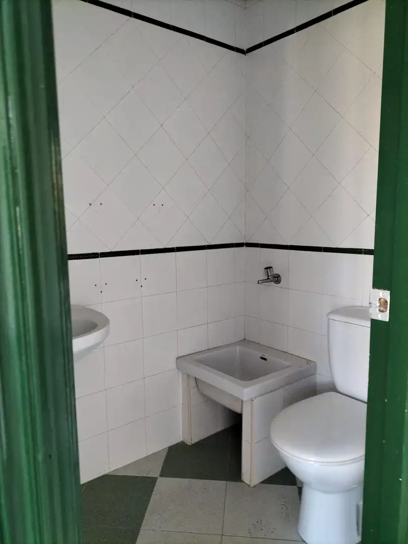 Bathroom of Industrial buildings for sale in Chiclana de la Frontera