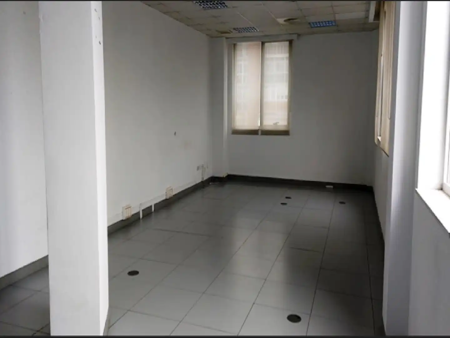 Büro zum Verkauf in Vitoria - Gasteiz