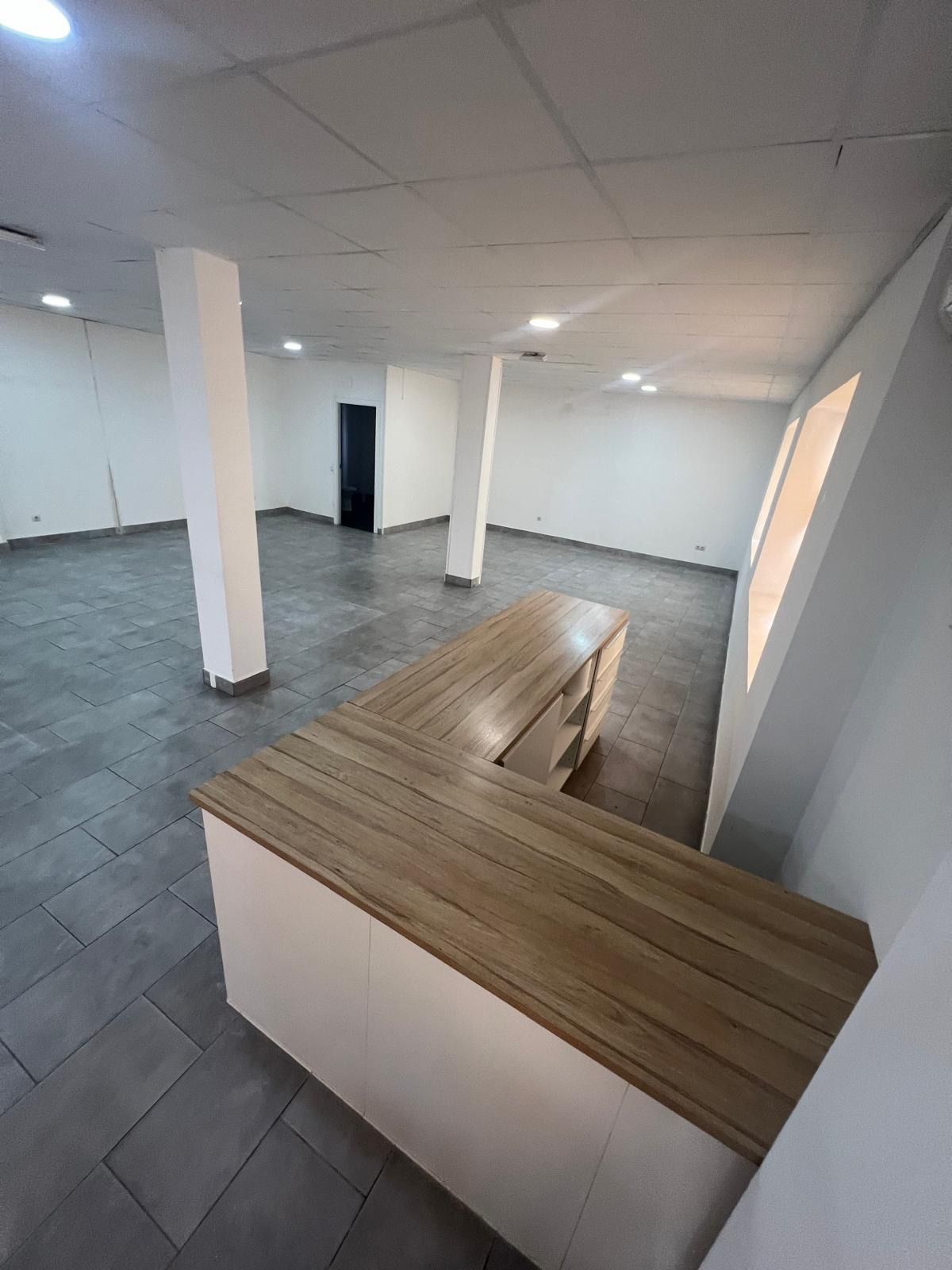 Local de lloguer en Benidorm amb Aire condicionat