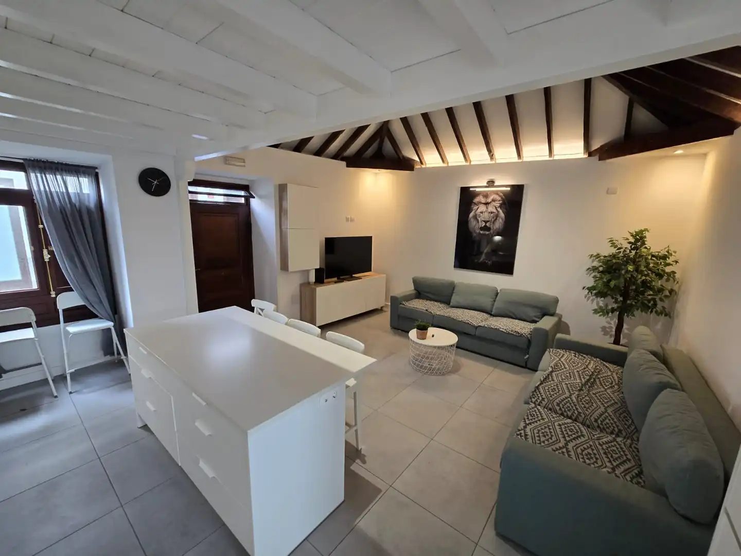 Sala d'estar de Casa o xalet de lloguer en Puerto de la Cruz amb Parquet, Moblat i Forn