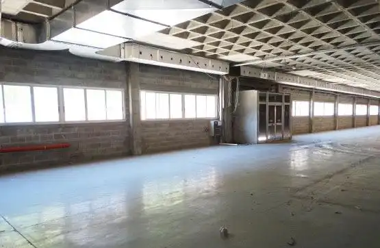 Fabrikhallen zur Miete in Igualada