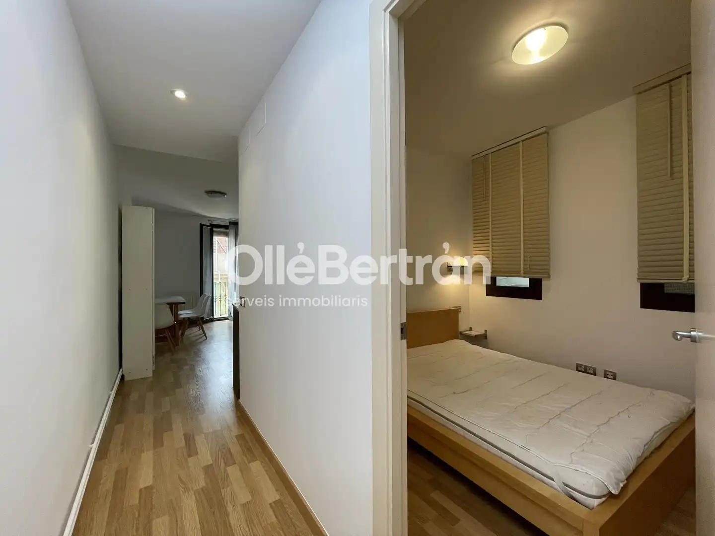 Bedroom of Flat for sale in Barcelona  with Air Conditioner, Heating and Oven