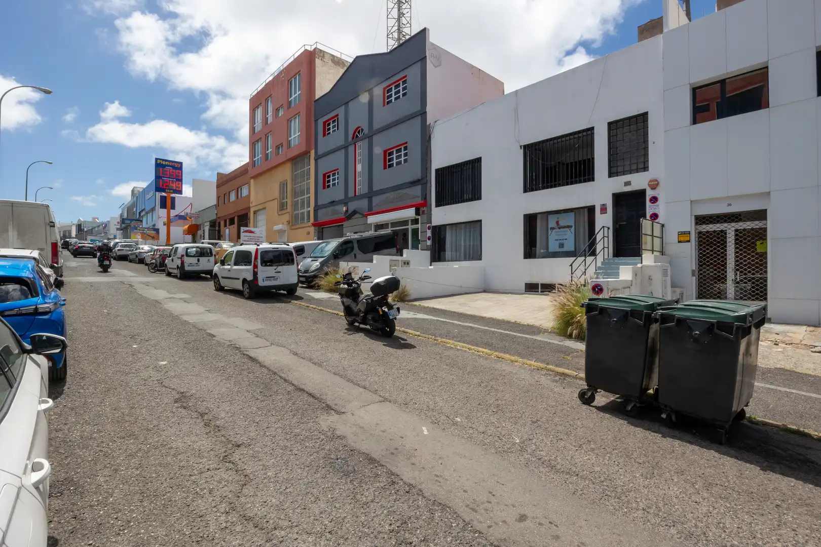Vista exterior de Nau industrial en venda en Las Palmas de Gran Canaria