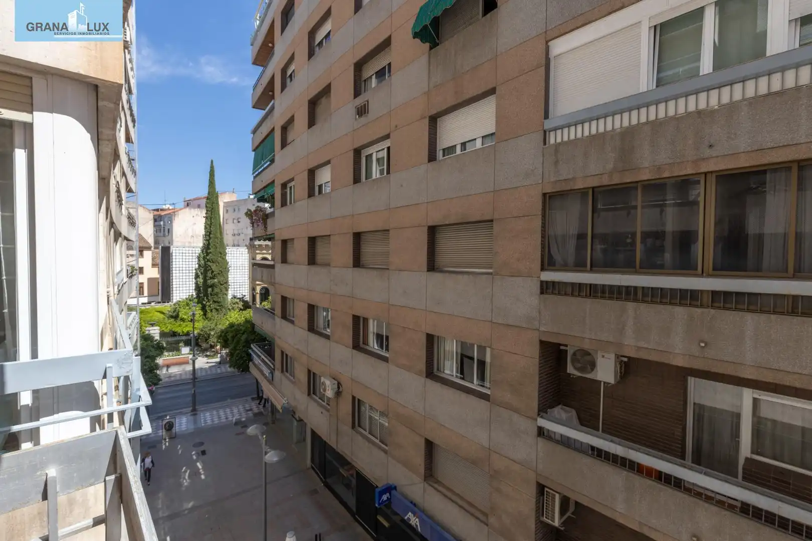 Vista exterior de Pis en venda en Granada