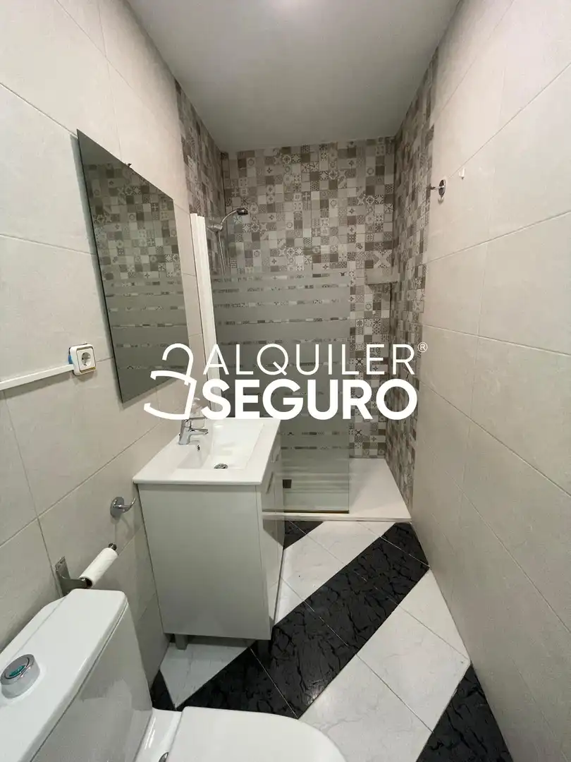Piso con ascensor en alquiler en de Velarde, imagen 11