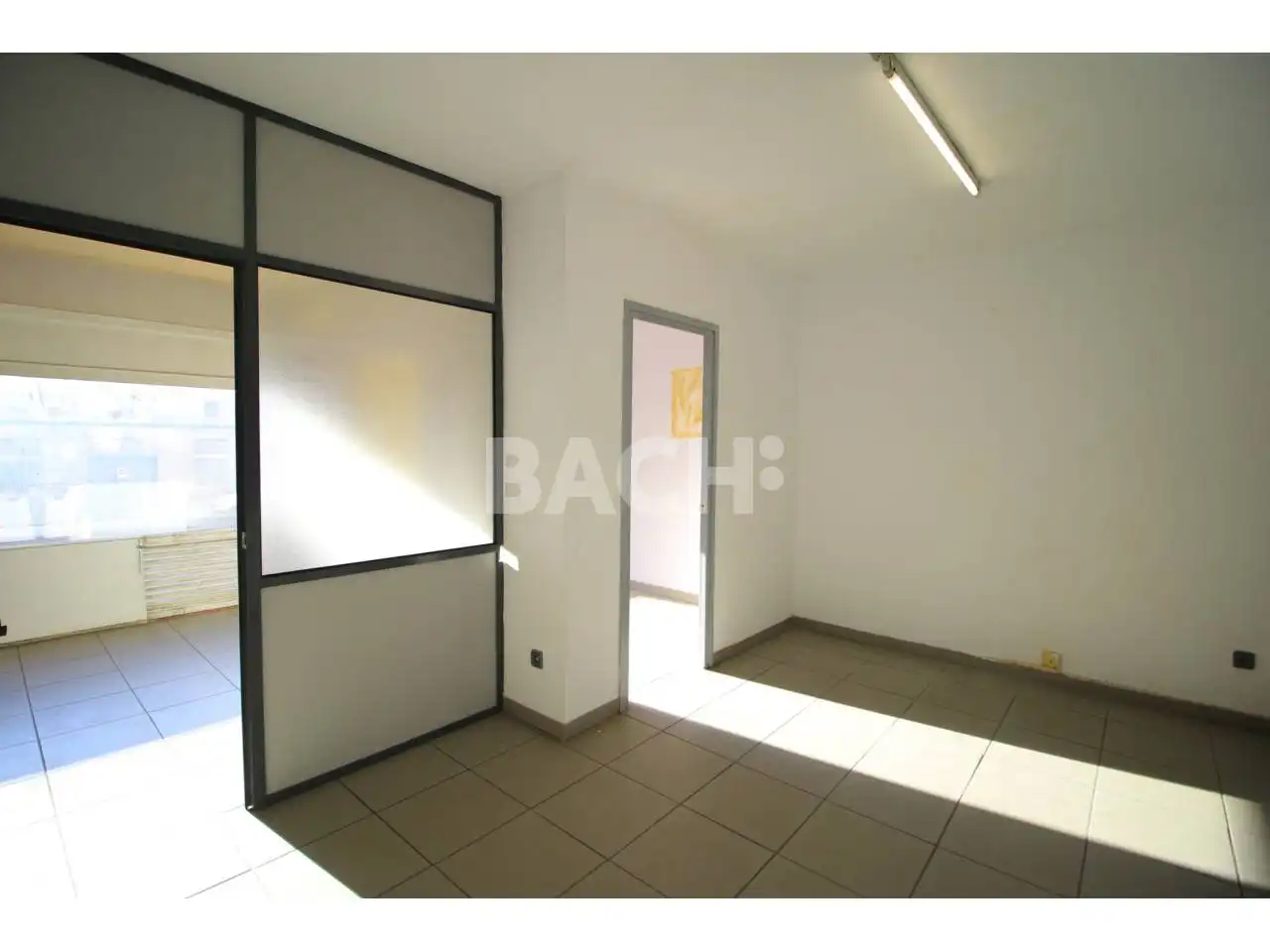 Oficina de alquiler en Vic