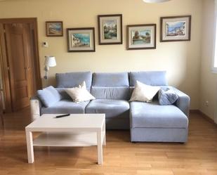 Sala d'estar de Apartament de lloguer en Egüés amb Calefacció, Parquet i Traster