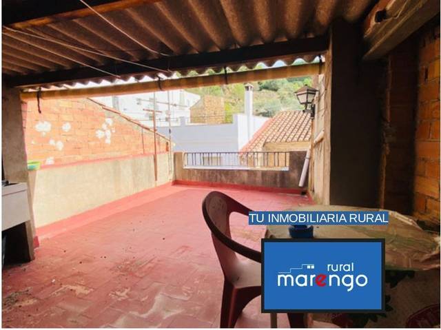 Casa-chalet en Venta en Fuentes de Ayódar