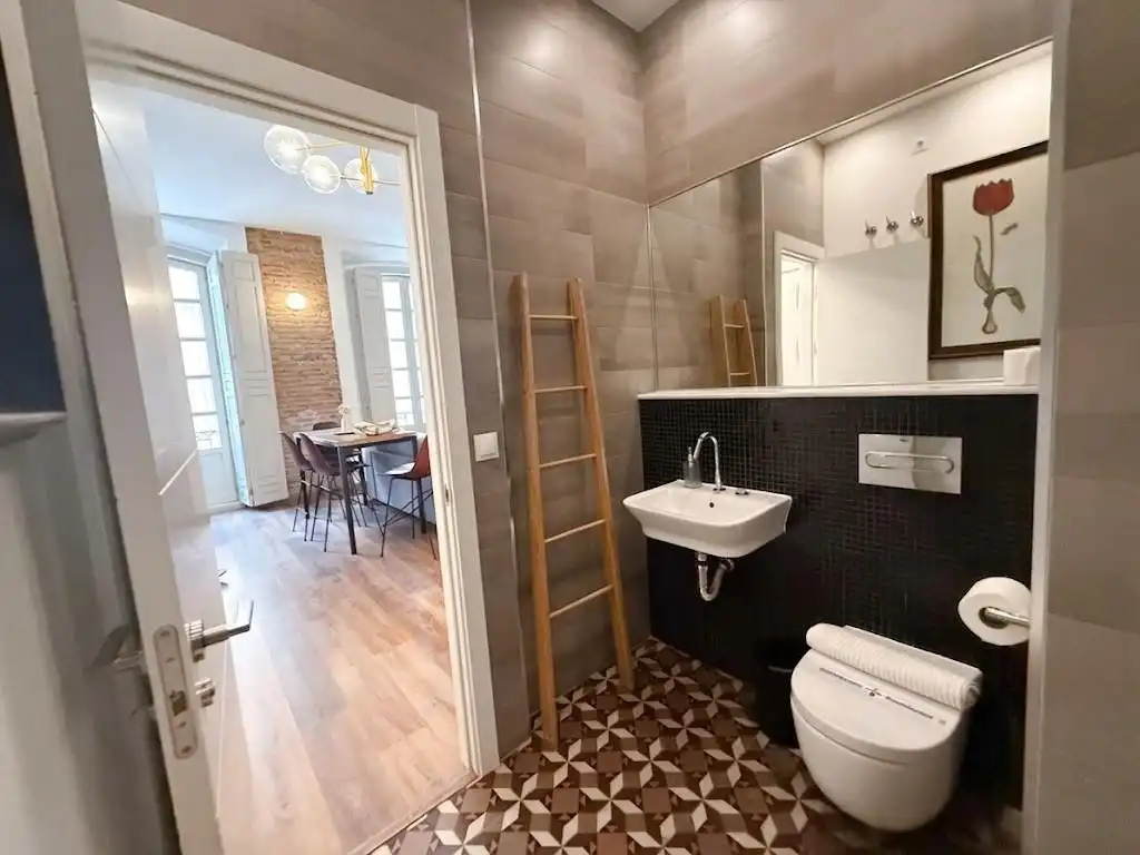 Baño de Piso en venta en Málaga con Aire acondicionado, Terraza y Amueblado