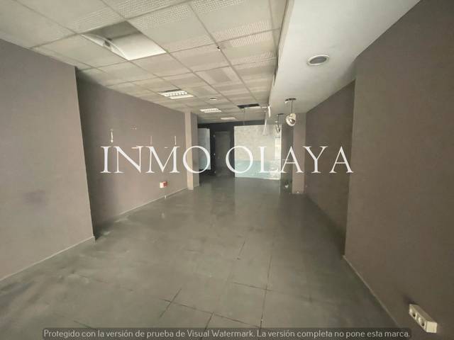 Local comercial en Venta en La Salut