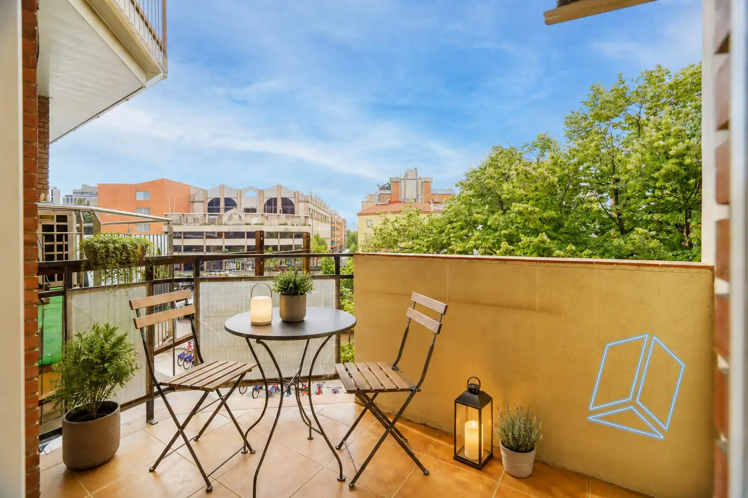 Terrasse von Wohnung zum Verkauf in L'Hospitalet de Llobregat mit Klimaanlage, Heizung und Möbliert