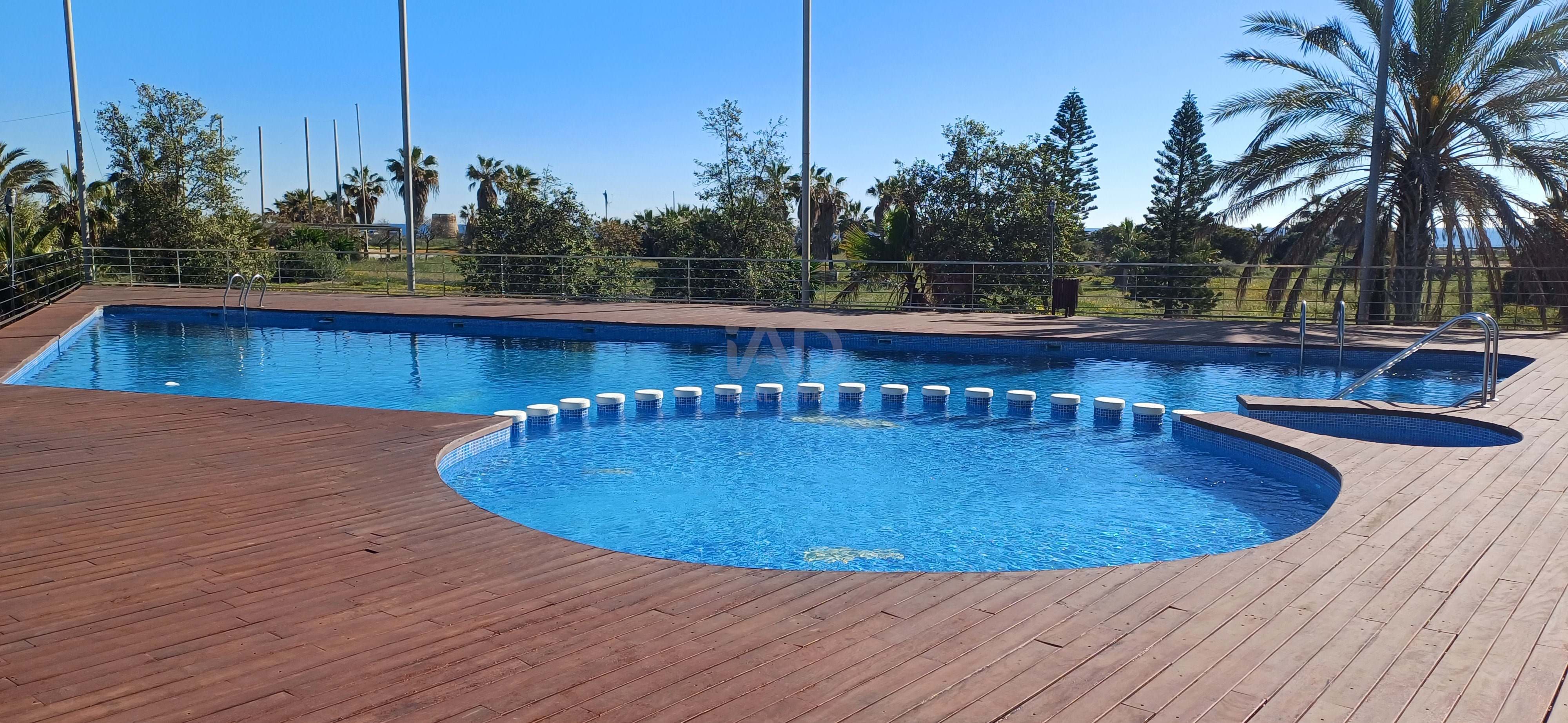 Swimming pool of Flat for sale in La Manga del Mar Menor