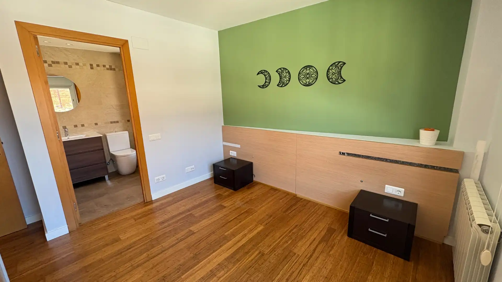 Schlafzimmer von Maisonette zum Verkauf in Vallgorguina mit Klimaanlage, Heizung und Parkett