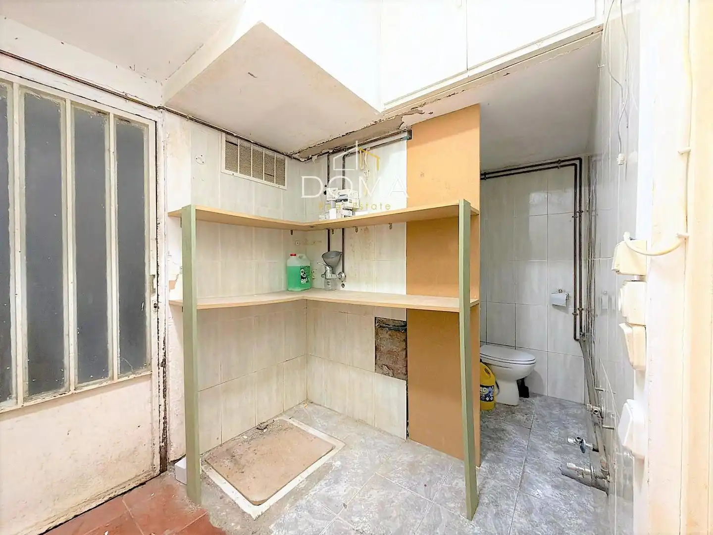 Kitchen of Commercial properties for sale in Barcelona