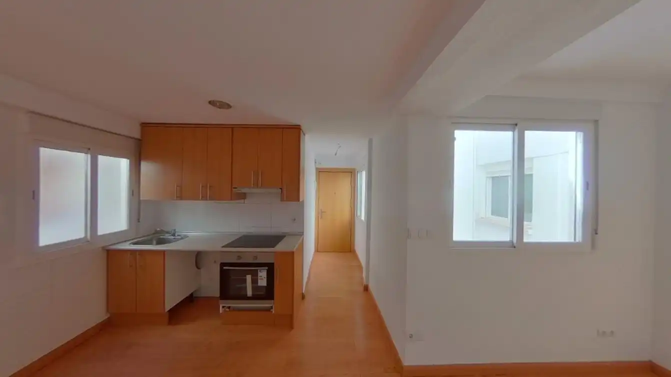 Cocina de Piso en venta en Zaragoza con Horno y Balcón