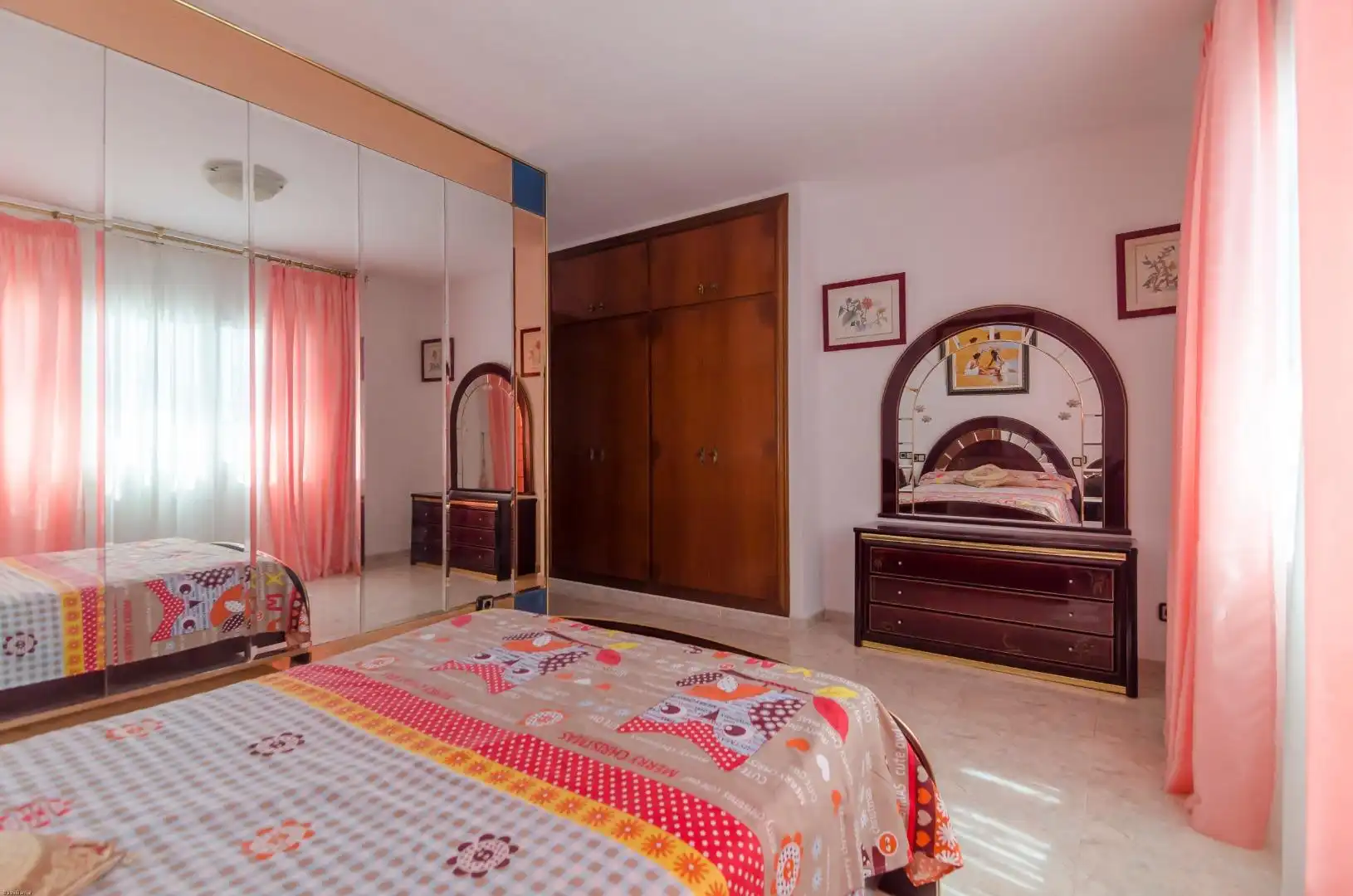 Habitación de Casa o chalet en venta en Lloret de Mar con Piscina y Horno